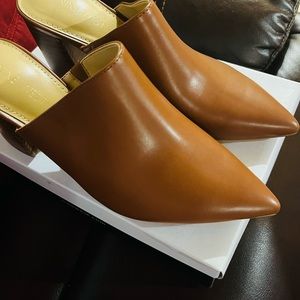 Nine West 7.5 Medium Brown Mule
